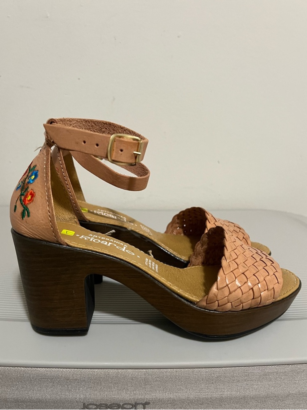 Floral Embroidered Mexican Leather Heel Sandals - Picture 2 of 4